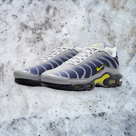 NIKE AIR MAX PLUS (METALLIC SILVER/ NEON/ BLUE)