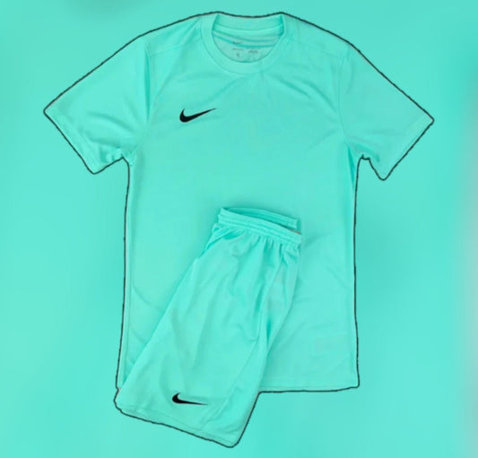 NIKE DRI FIT ESSENTIALS SET (HYPER TURQUOISE)