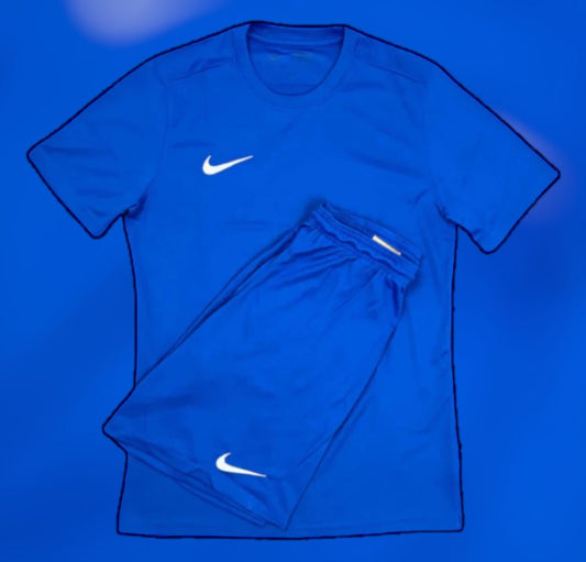 NIKE DRI FIT ESSENTIALS SET (MISTY BLUE)